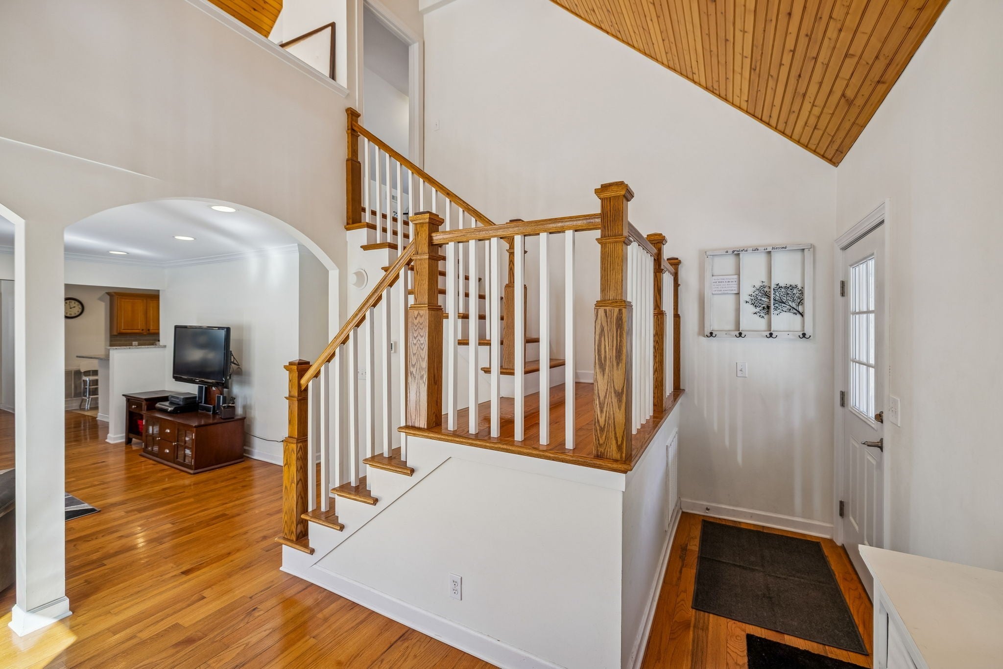 1155 Deerfoot Dr
