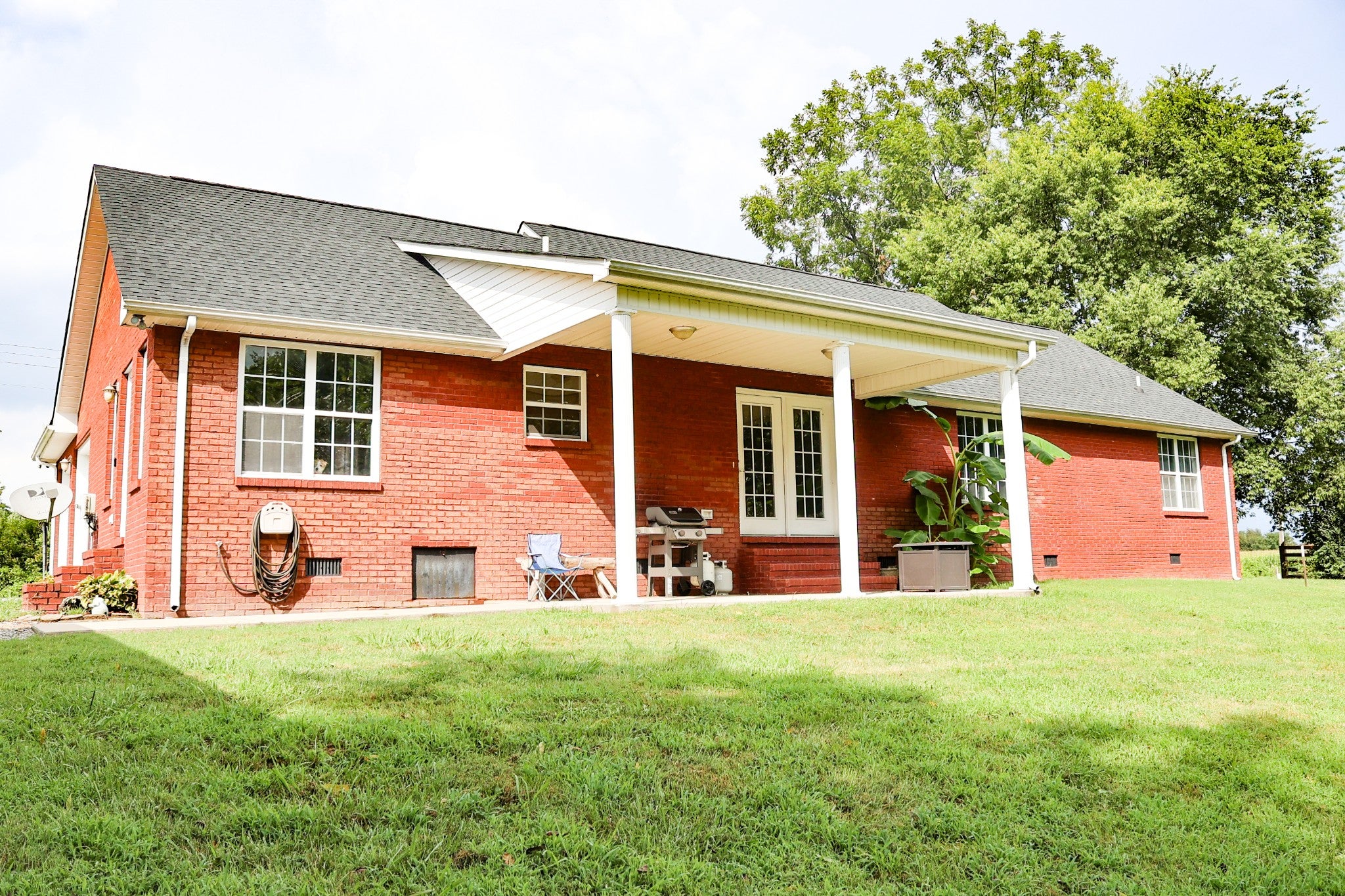 4693 Shelbyville Rd