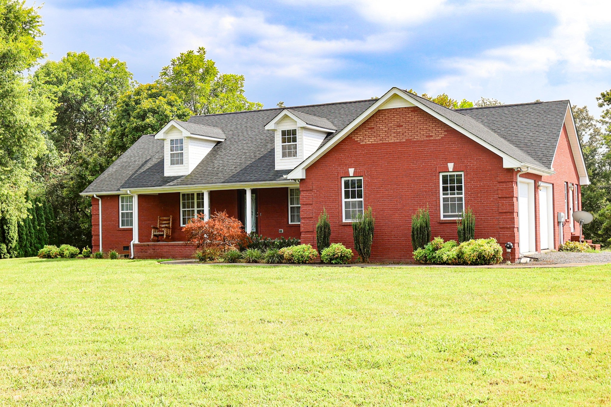 4693 Shelbyville Rd