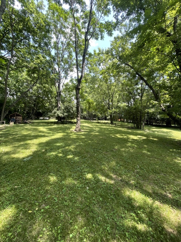 1521 Riverside Dr
