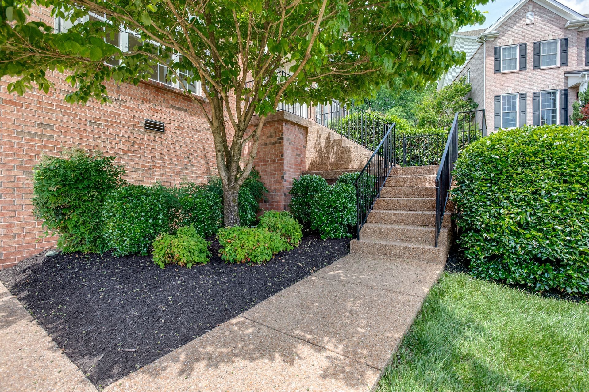 1817 Apple Ridge Cir