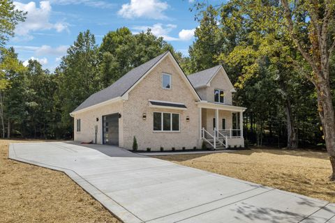 1045 Twin Pine Rd Dickson TN 37055