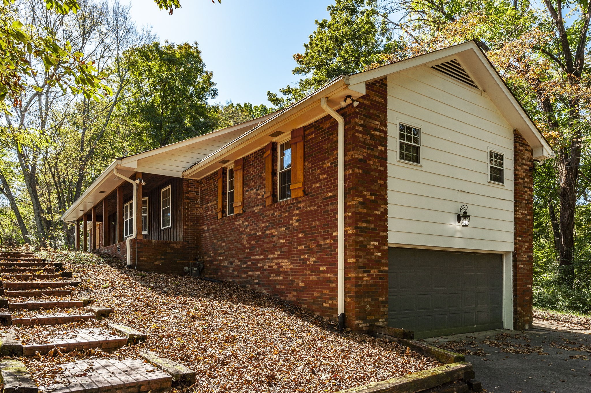 480 Moncrief Ave