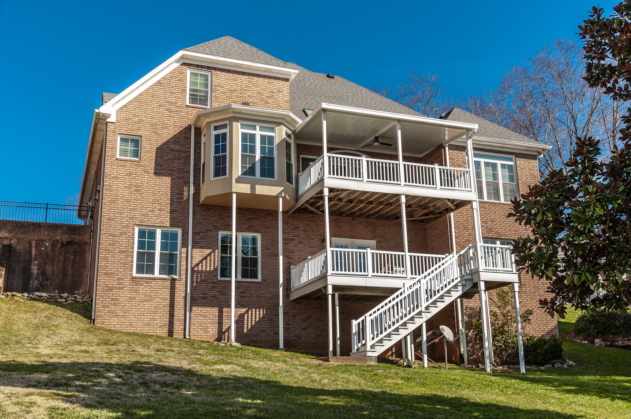 1253 12 Stones Crossing