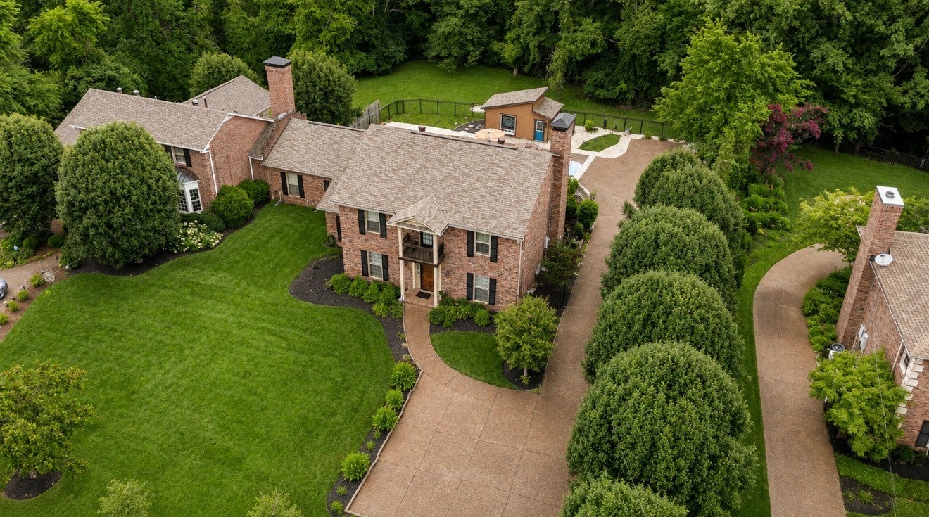 3-bed listing at 1470 Tyne Blvd, Nashville