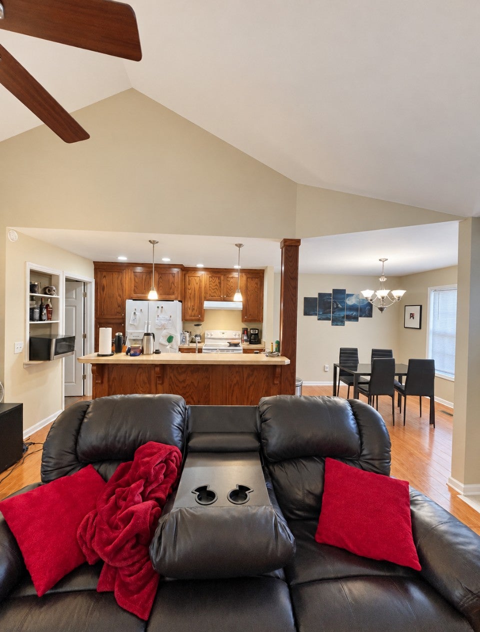 125 Silver Leaf Cir