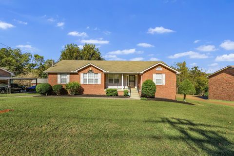 1943 Pinehurst Dr Nashville TN 37216