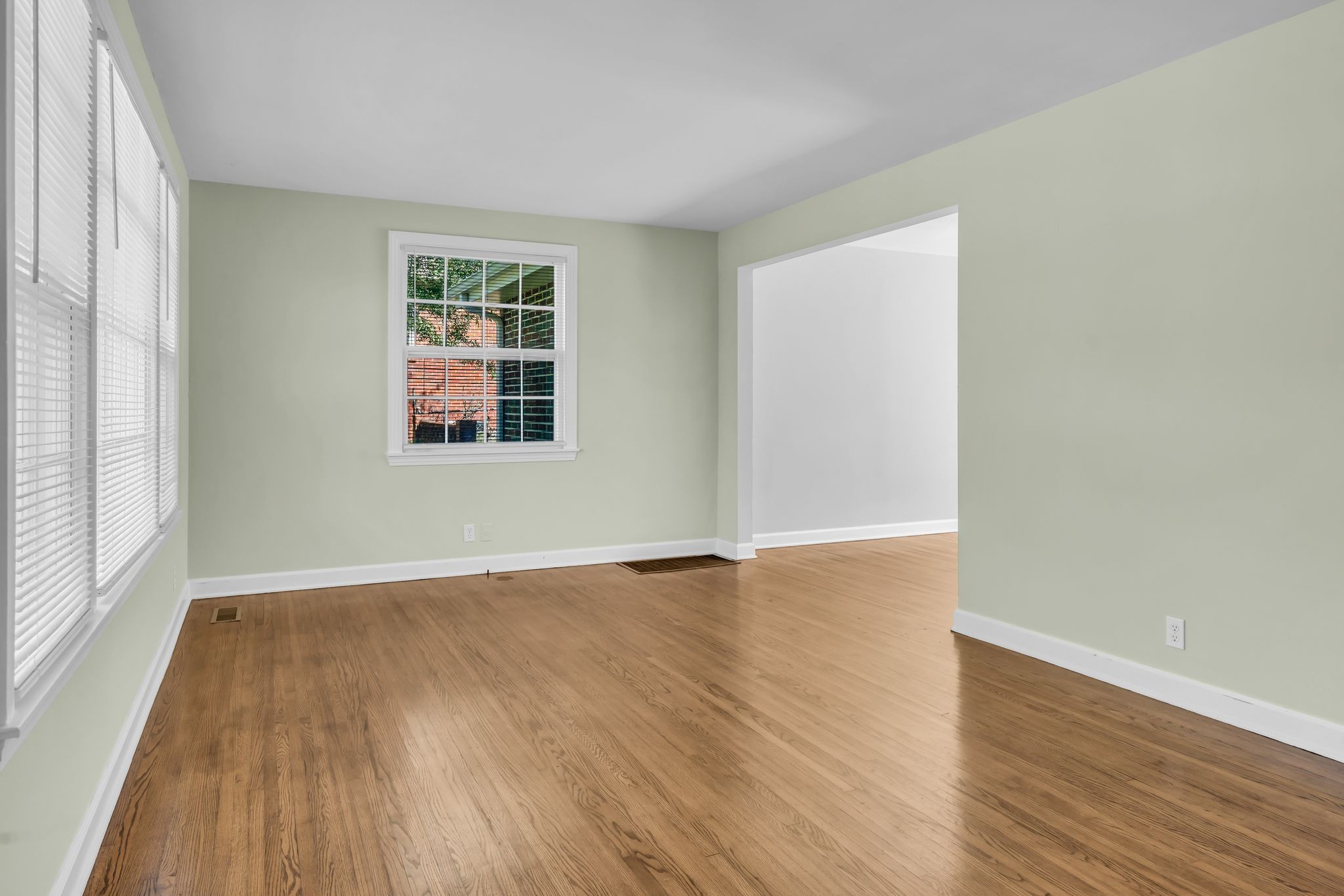2612 Brownwood Dr