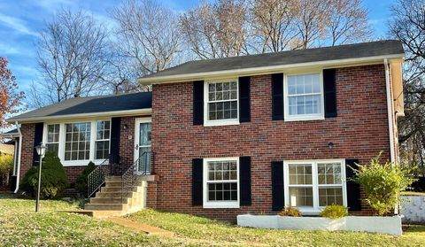 2612 Brownwood Dr Nashville TN 37214