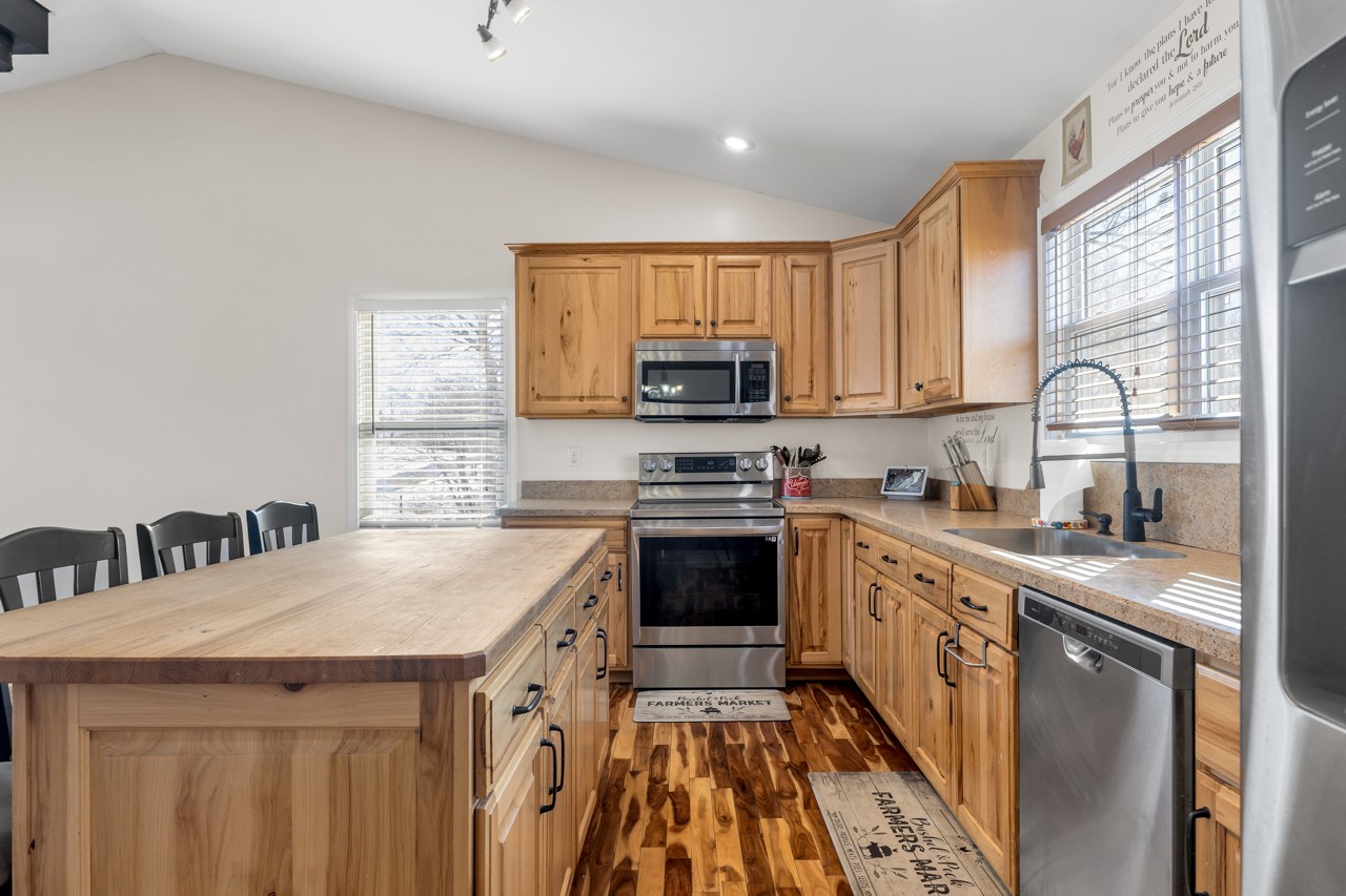 2307 Dogwood Kelly Rd