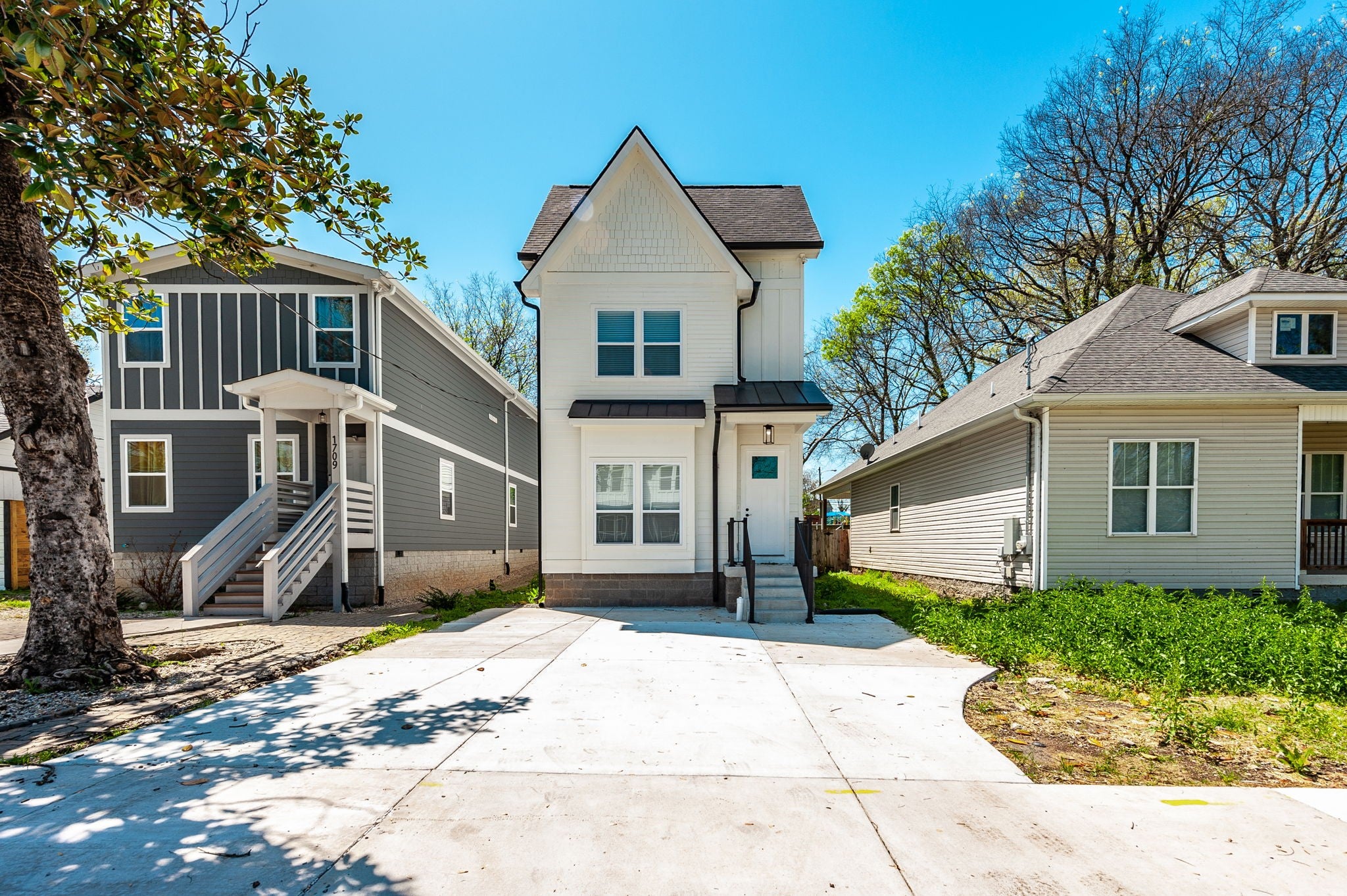 4.0-bed rental at 1711 17th Ave N