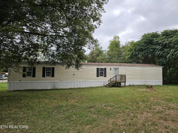 627 W Strang St Rockwood TN 37854