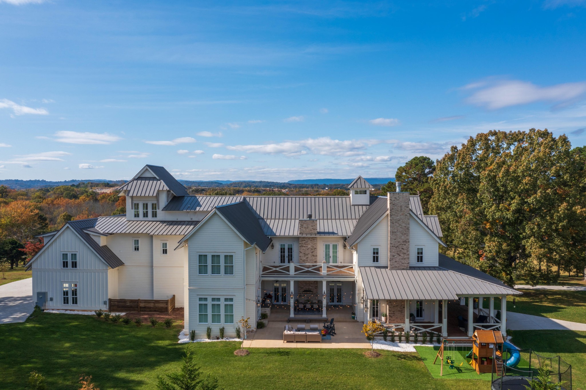 7468 Noah Reid Road