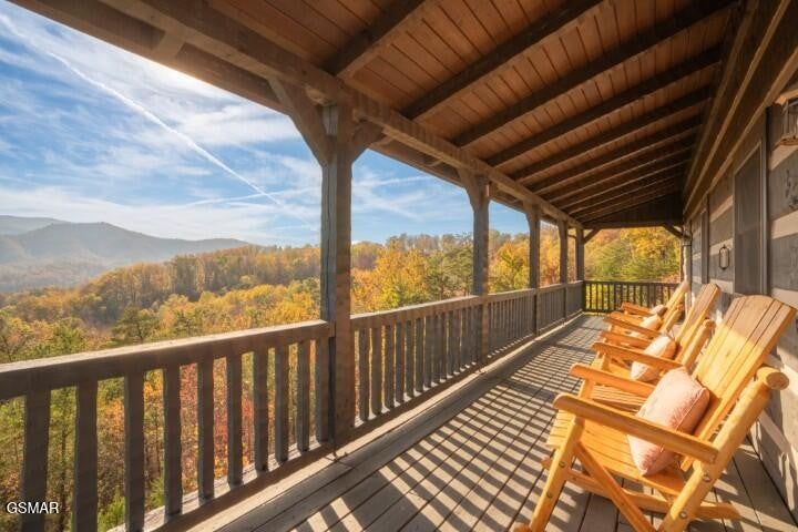 1114 Bear Paw Ridge Way