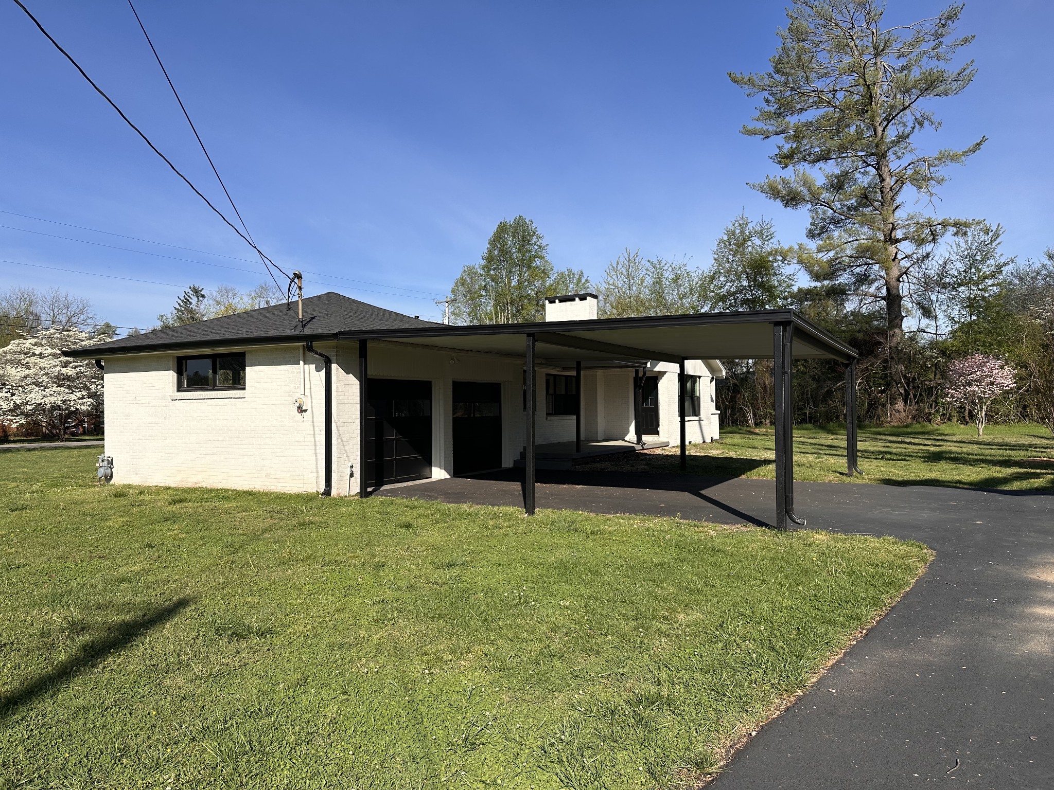 202 Westwood 5th Ave