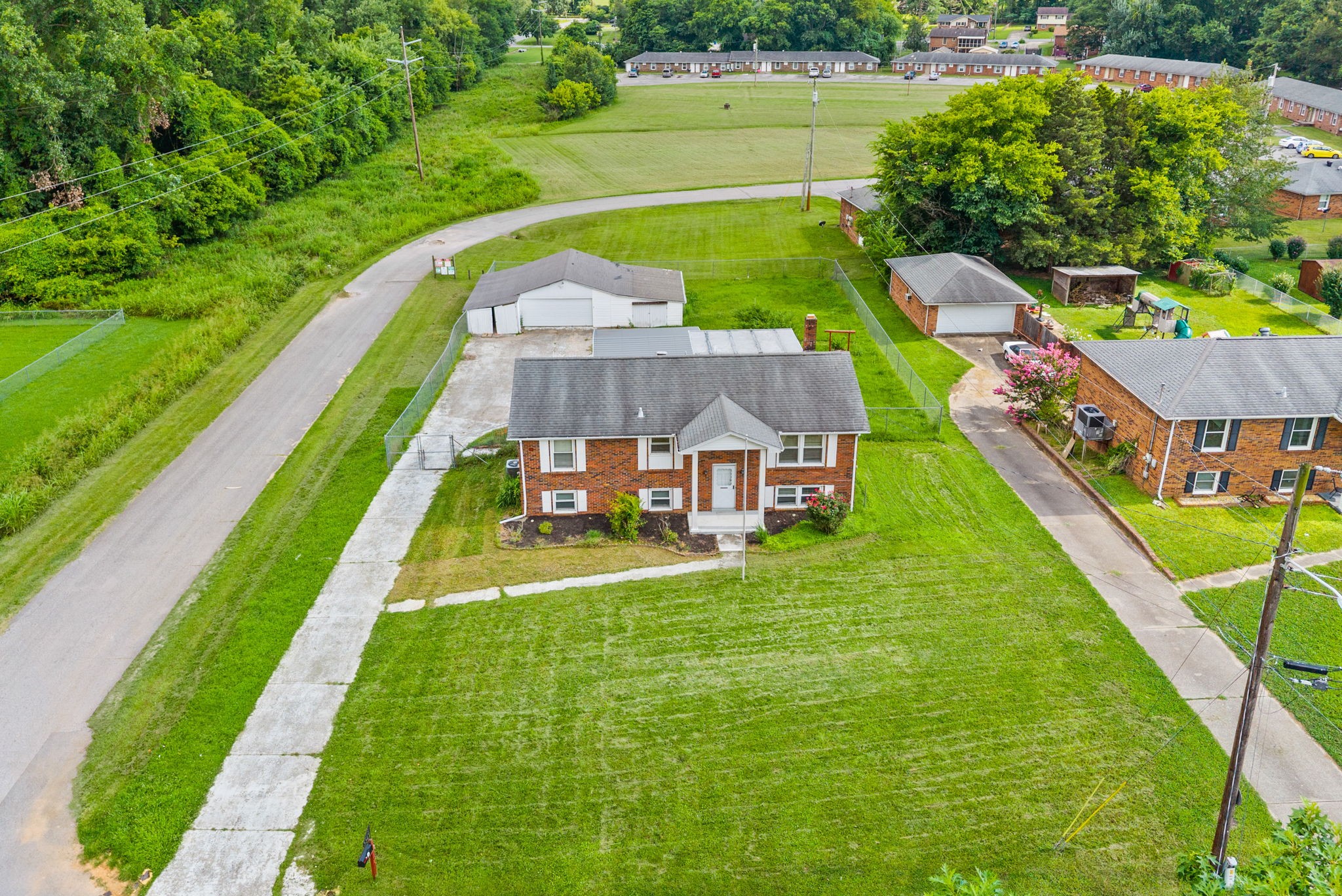 334 Bancroft Dr