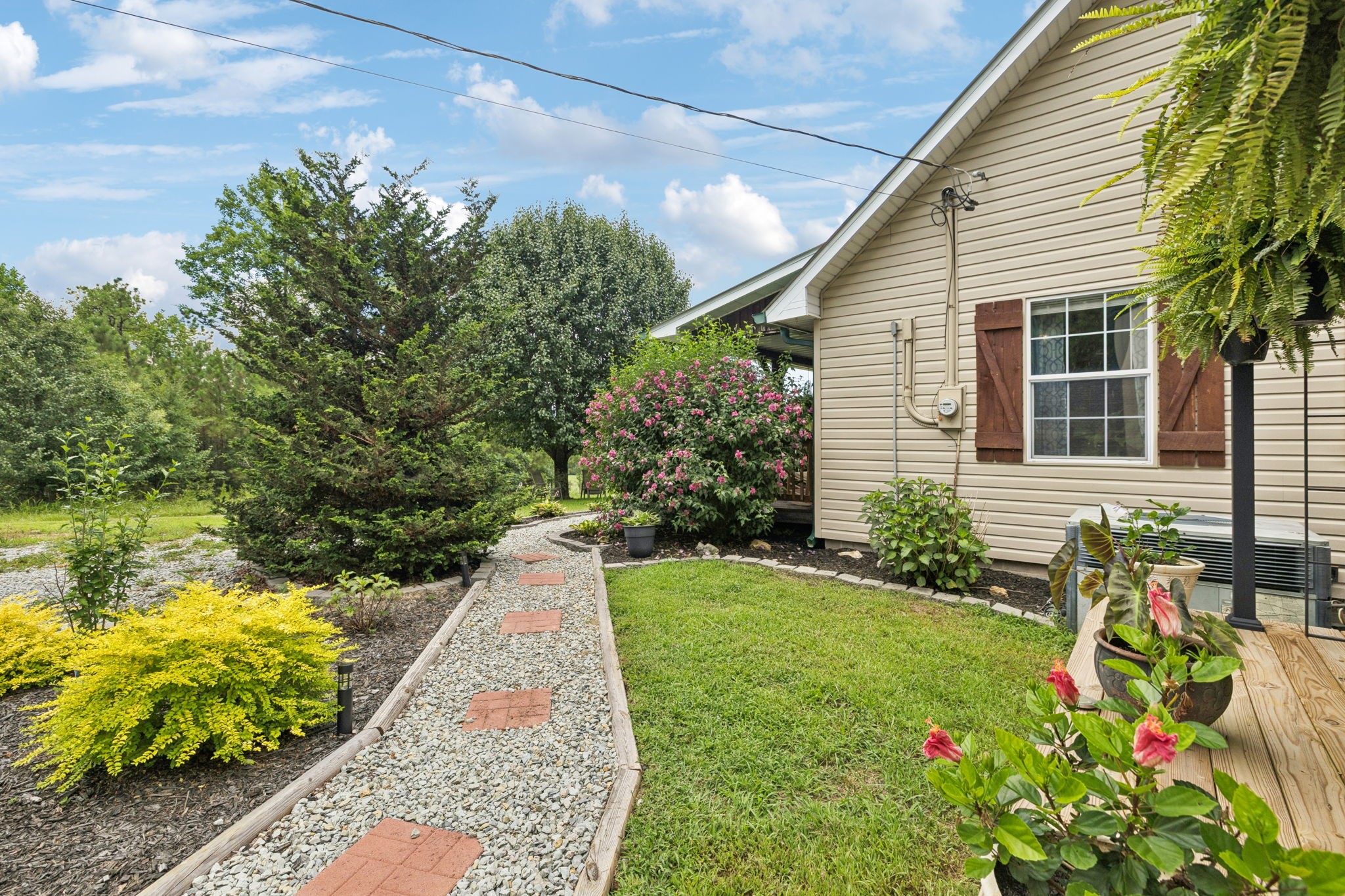 176 Robert Hensley Rd