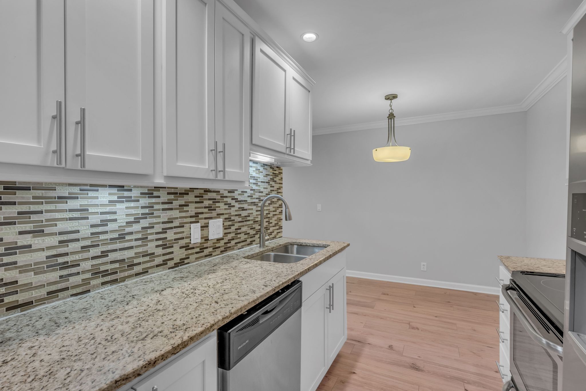 4425 Westlawn Dr A102