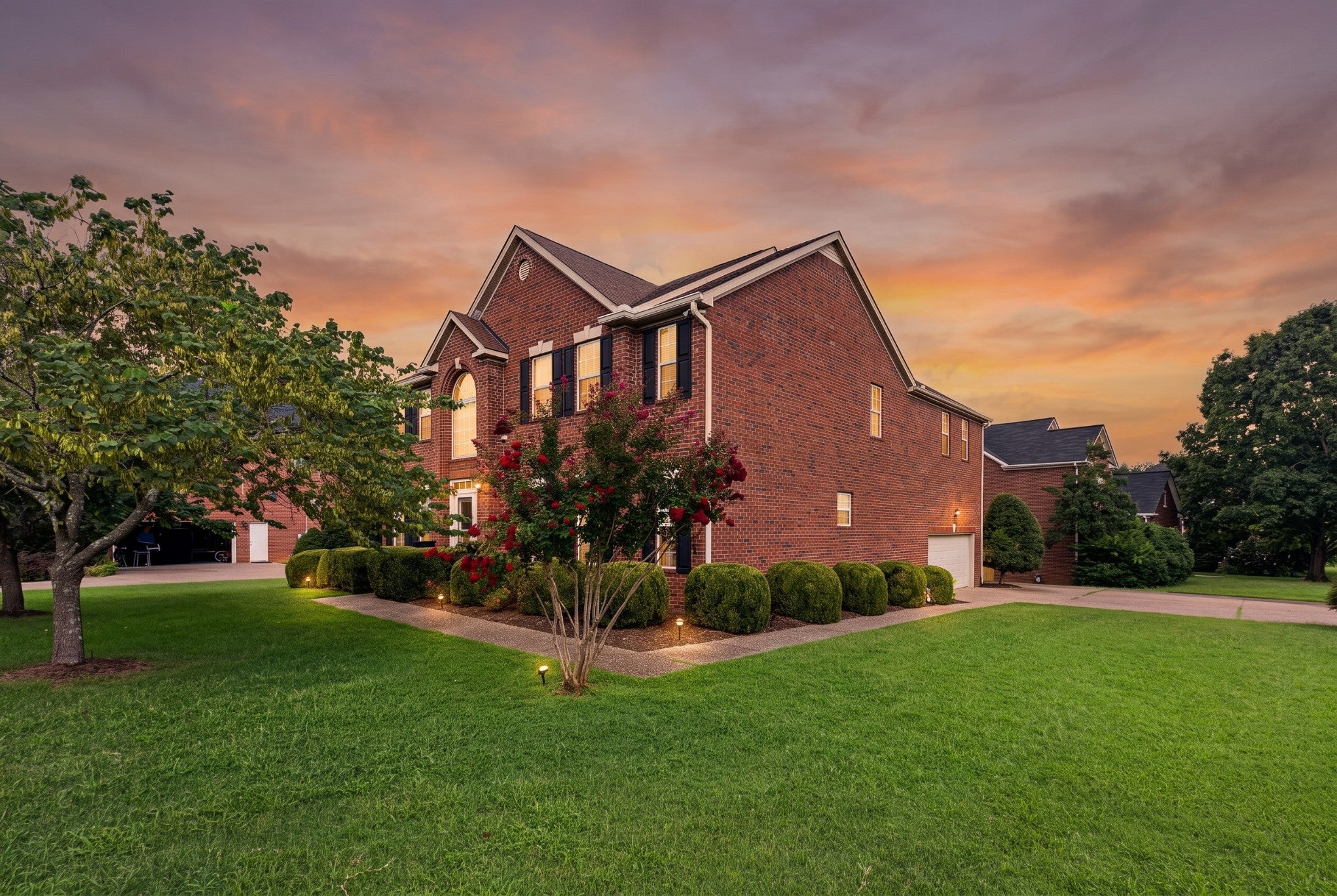 4-bed home at 5037 Traceway Dr Nashville, Hermitage, sold September 11, 2026