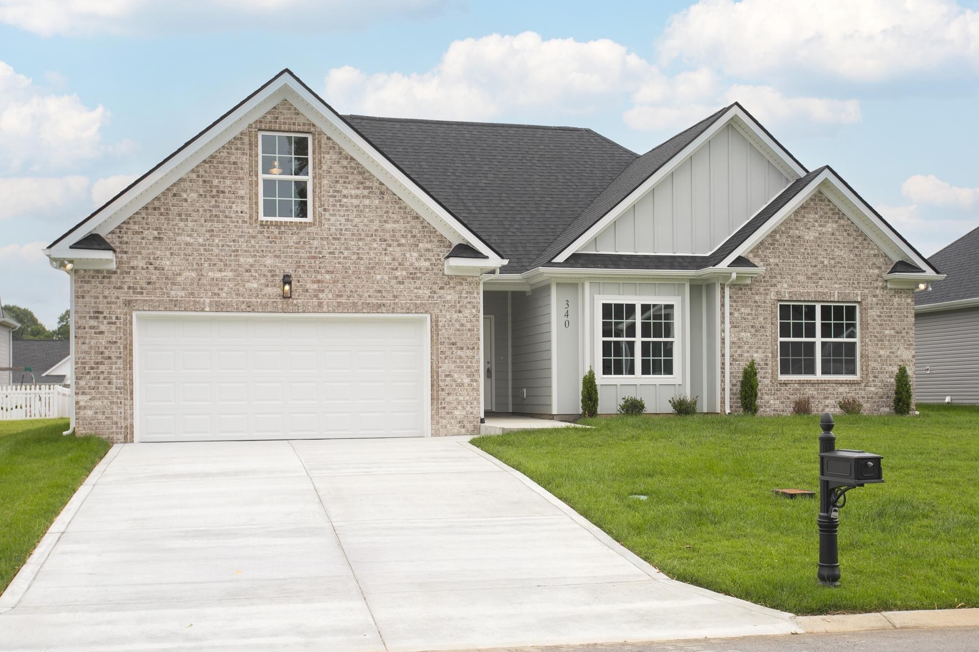 340 Fieldstone Ln