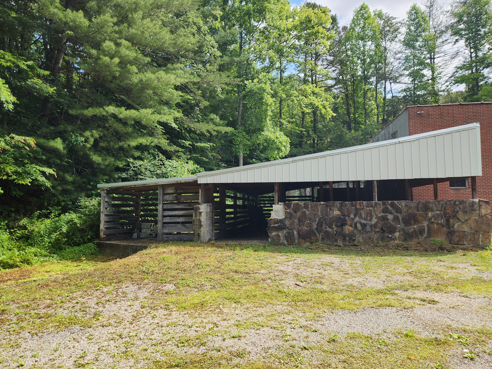 585 Stone Hennessee RD