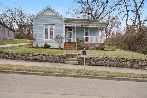 Photo of 407 W 12th St, Columbia, TN 38401 (MLS # 3136823)