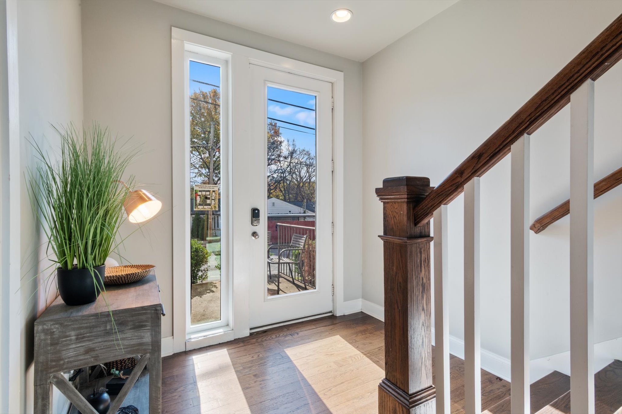 731 Douglas Ave