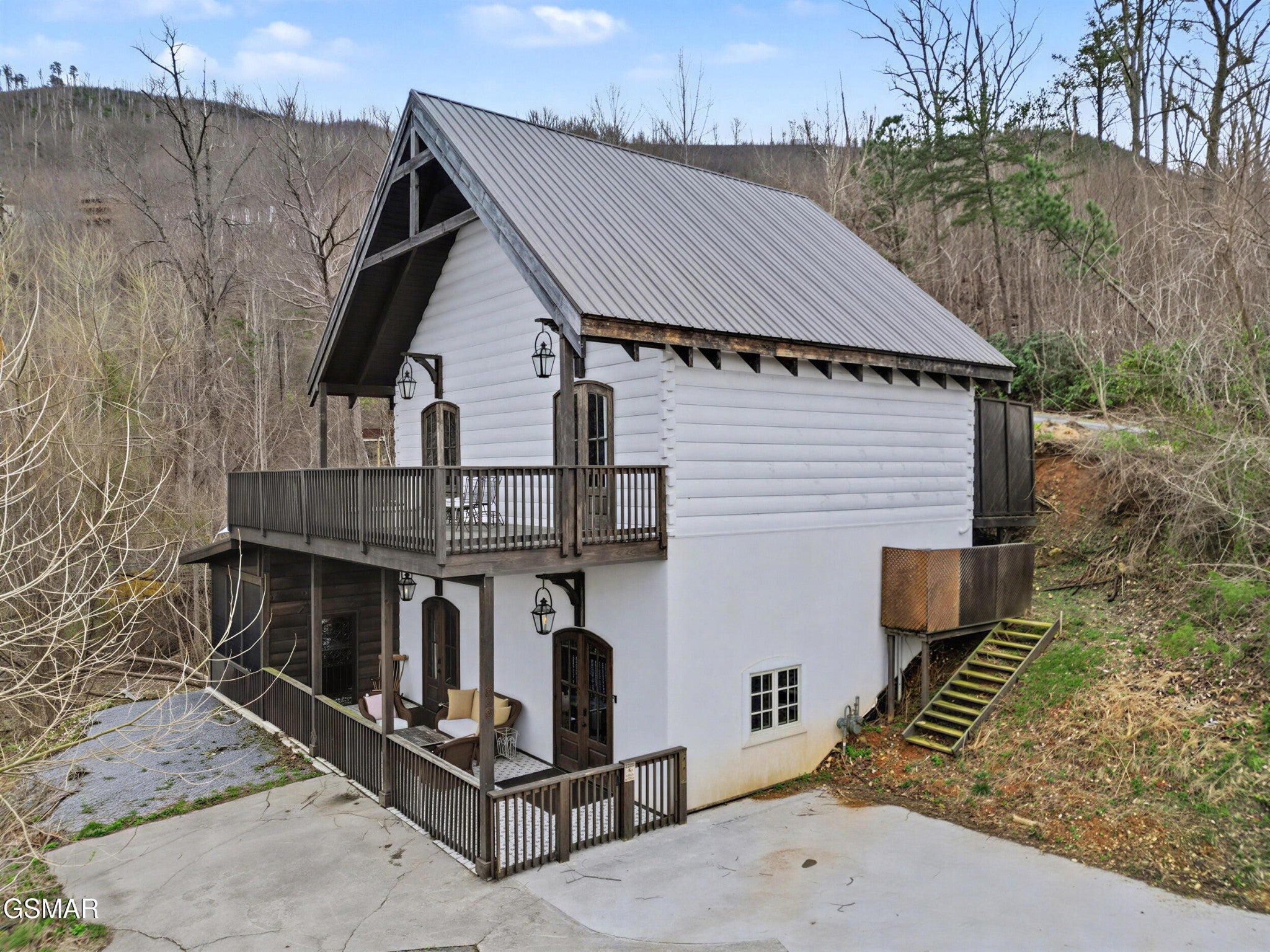 225 Chimney Tops Way