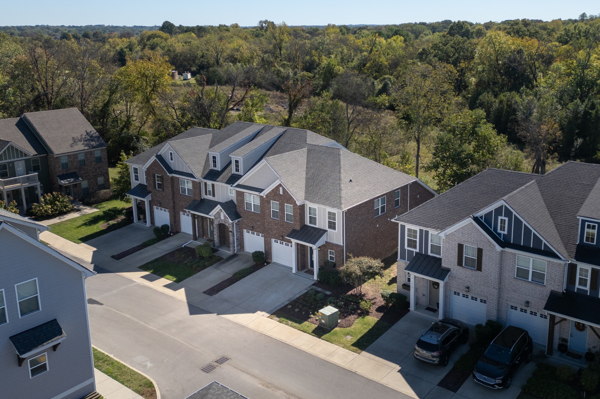 1022 Emery Bay Cir