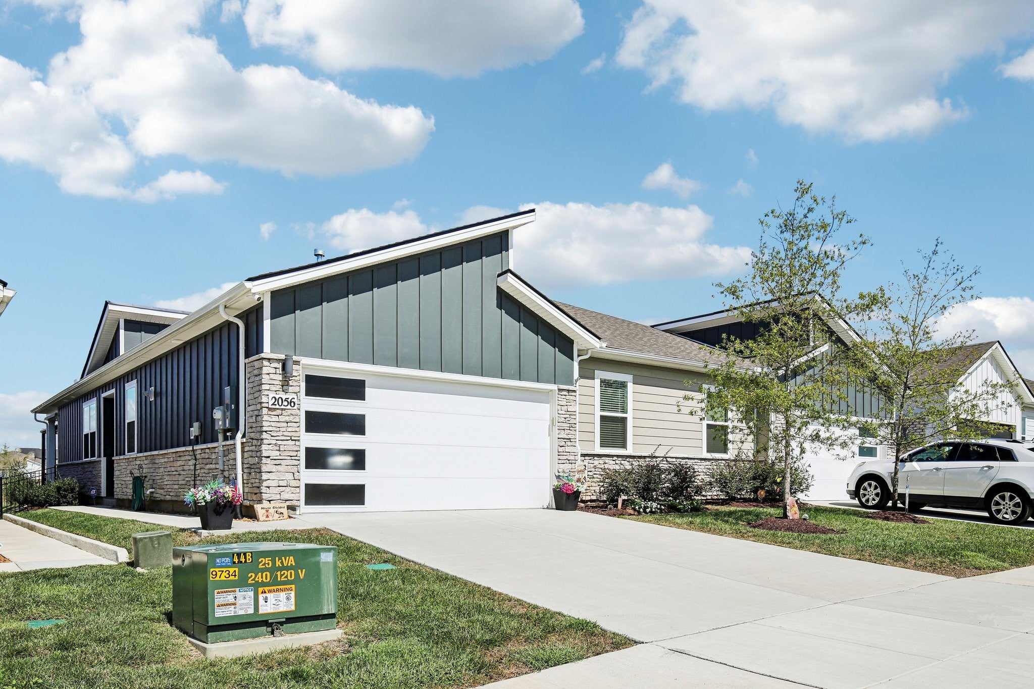 2056 Holmesburg Pvt Cir