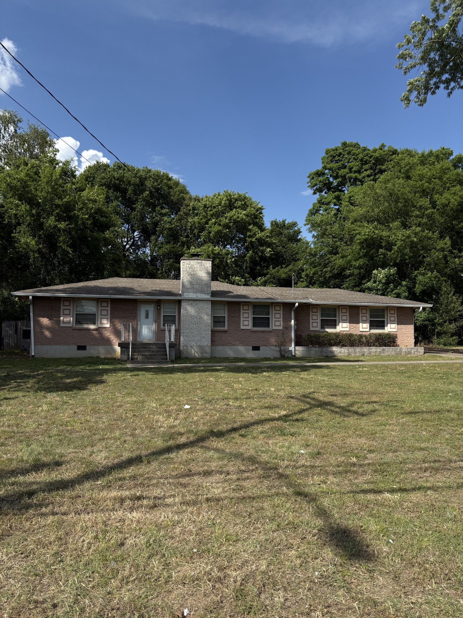 2878 Elm Hill Pike