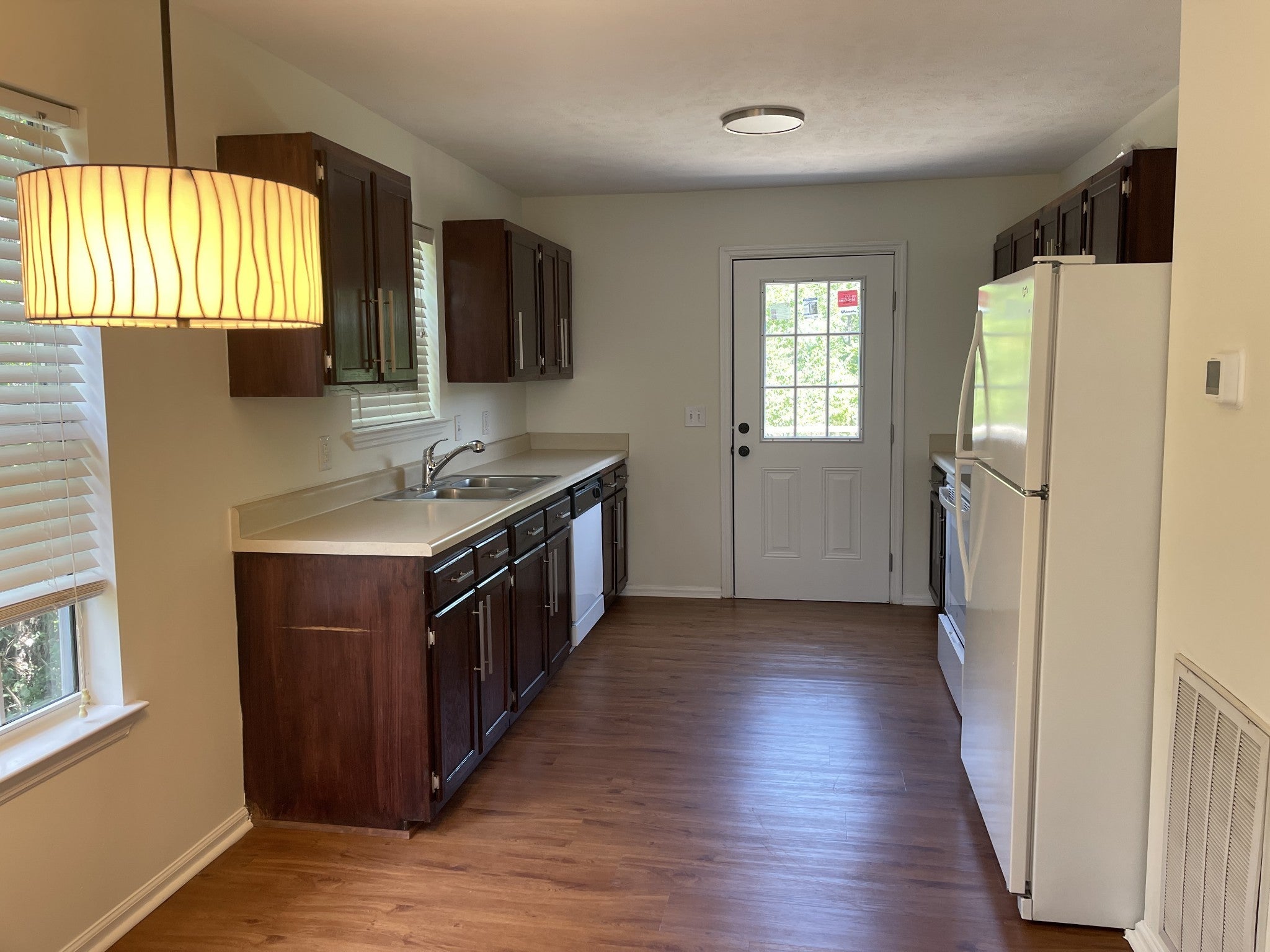 428 Newton Ct