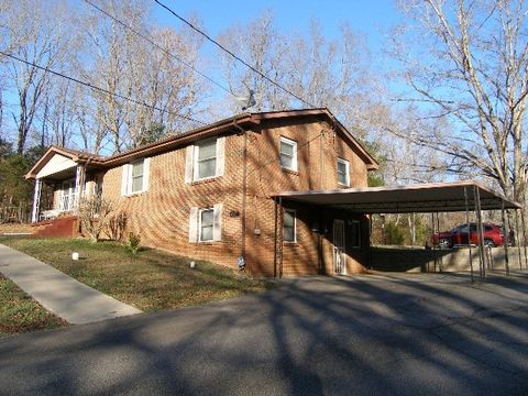 4326 Highway 48 N Charlotte TN 37036