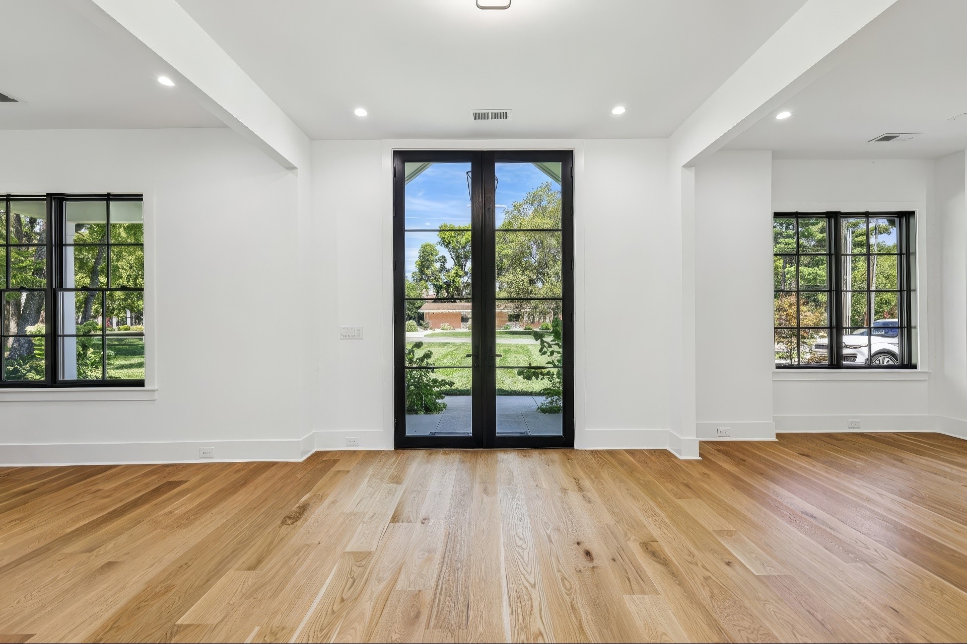 5205 Williamsburg Rd