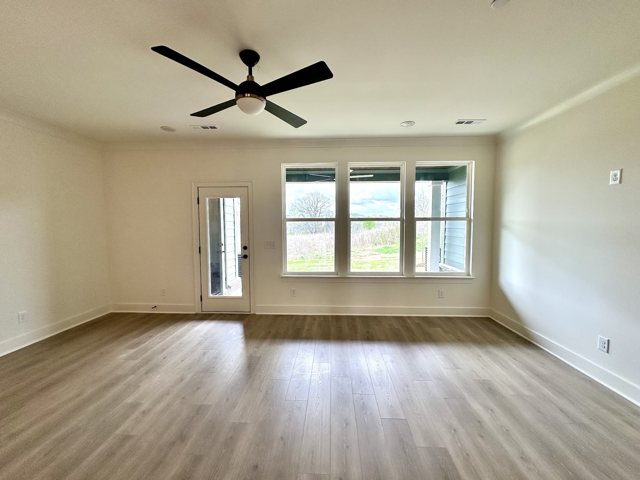 3536 Burgate Trai