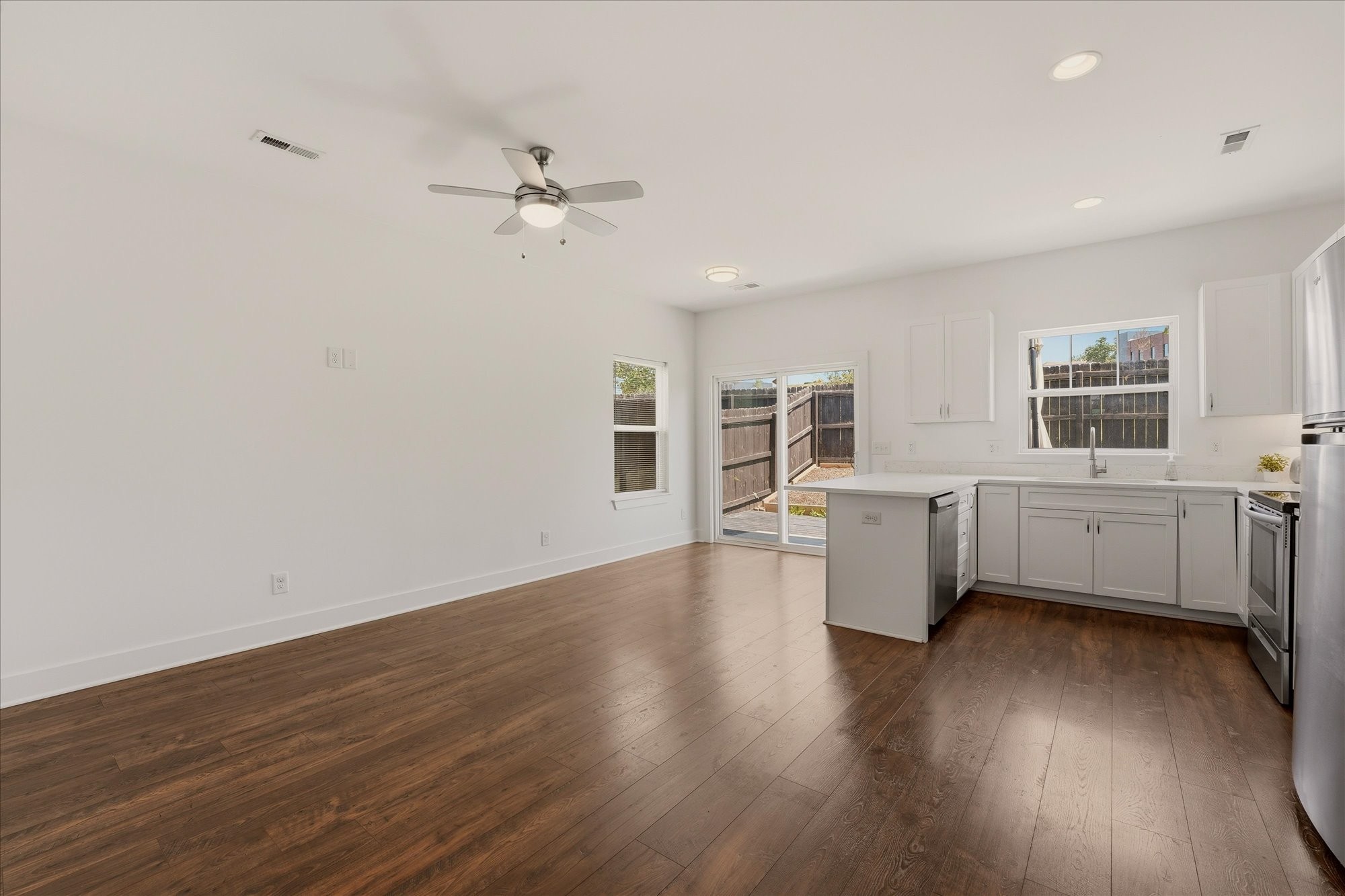 300 Stewarts Ferry Pike 6