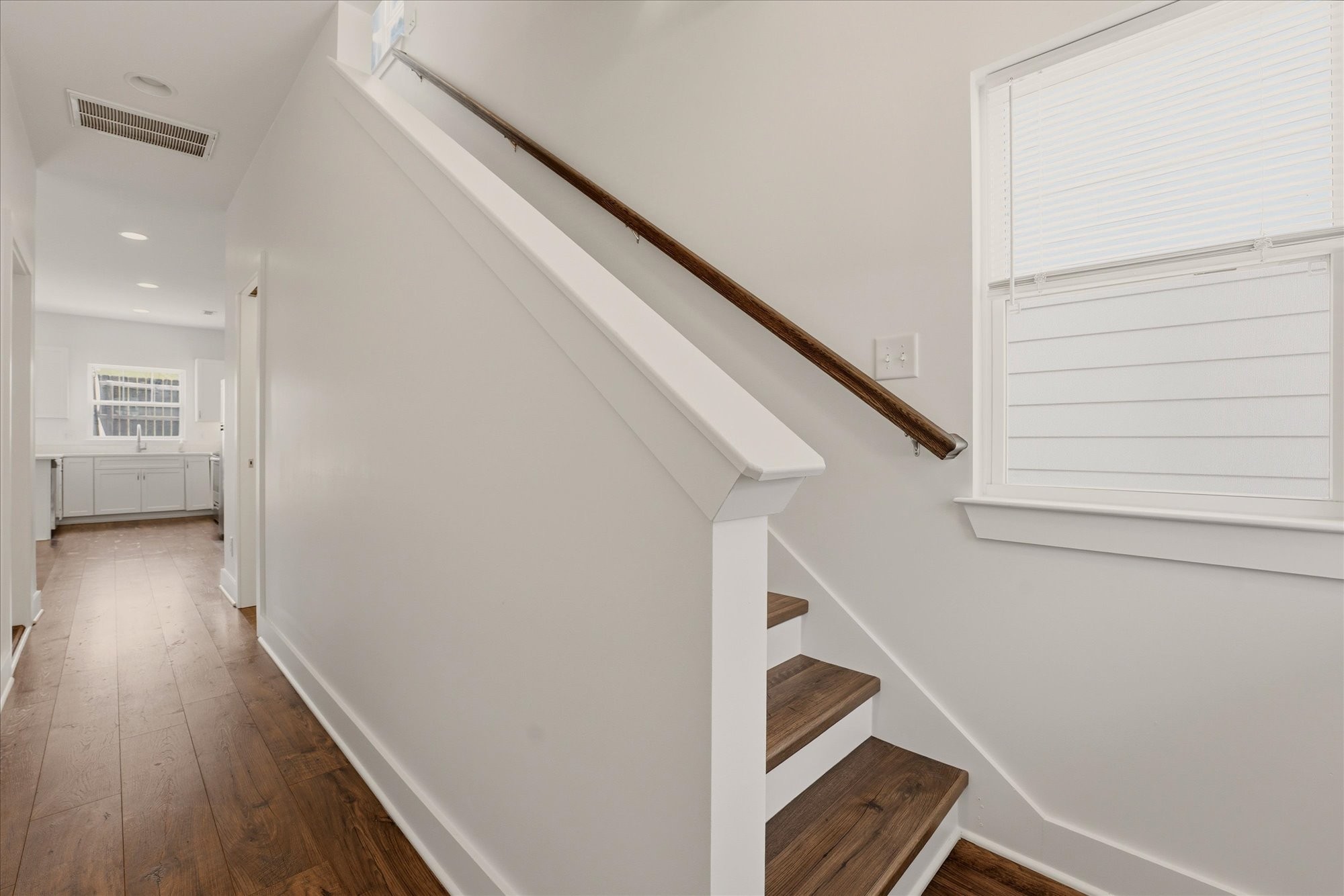 300 Stewarts Ferry Pike 6