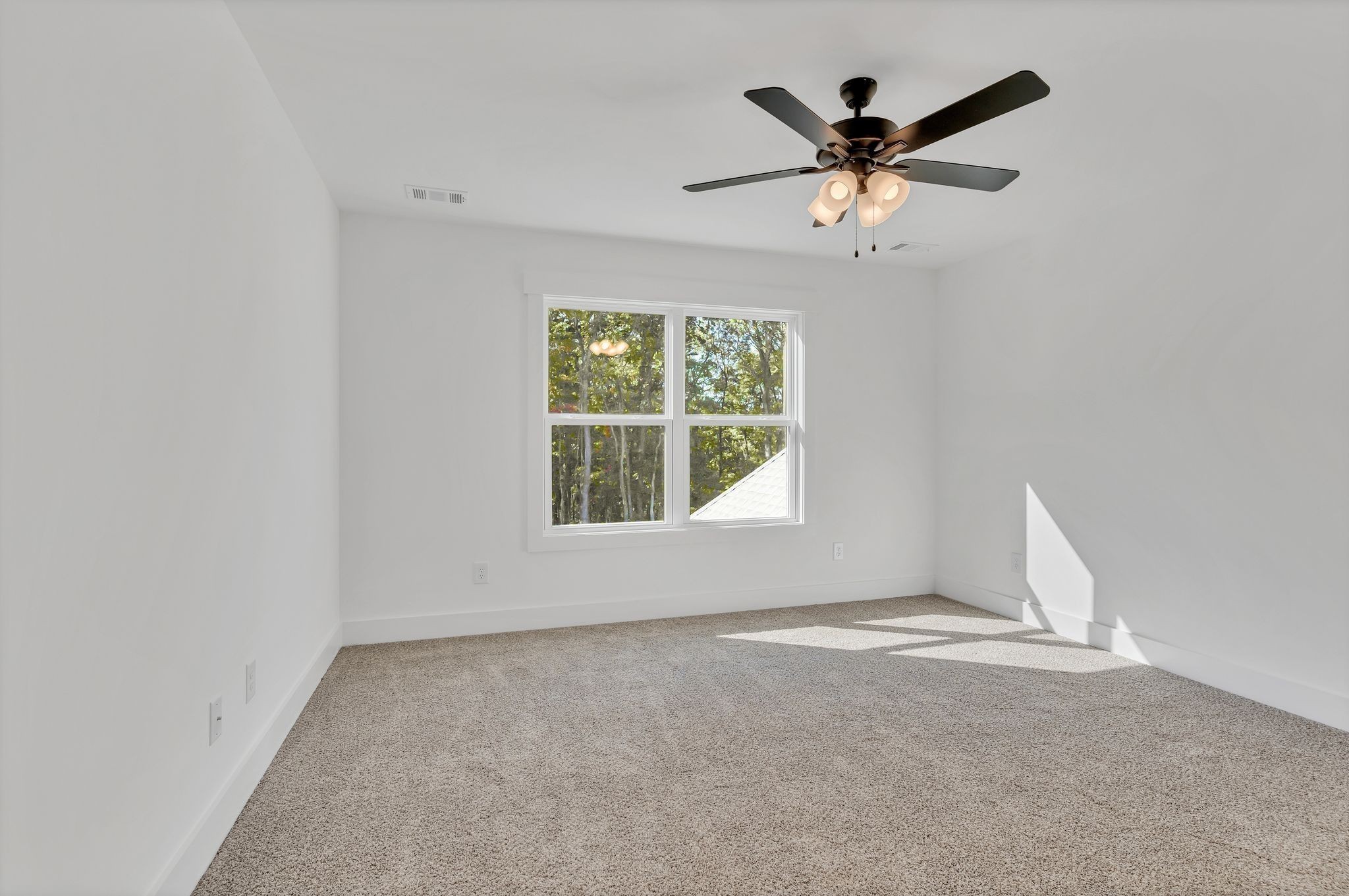 1000 Hogans Branch Rd, Hendersonville, TN, 37075, USA, 4 Bedrooms Bedrooms, ,4 BathroomsBathrooms,Residential,Contingent,1000 Hogans Branch Rd,3226043