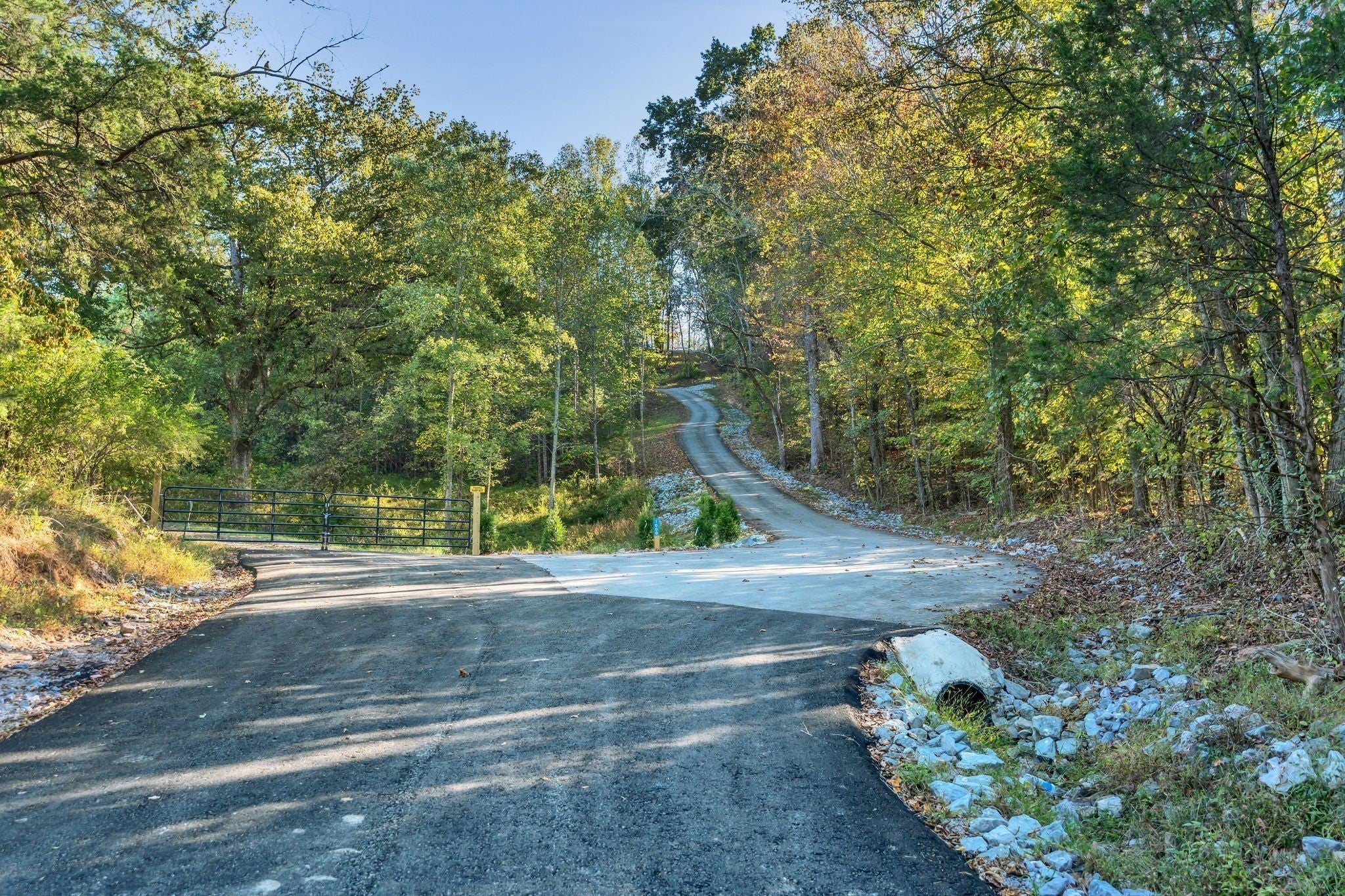 1000 Hogans Branch Rd, Hendersonville, TN, 37075, USA, 4 Bedrooms Bedrooms, ,4 BathroomsBathrooms,Residential,Contingent,1000 Hogans Branch Rd,3226043