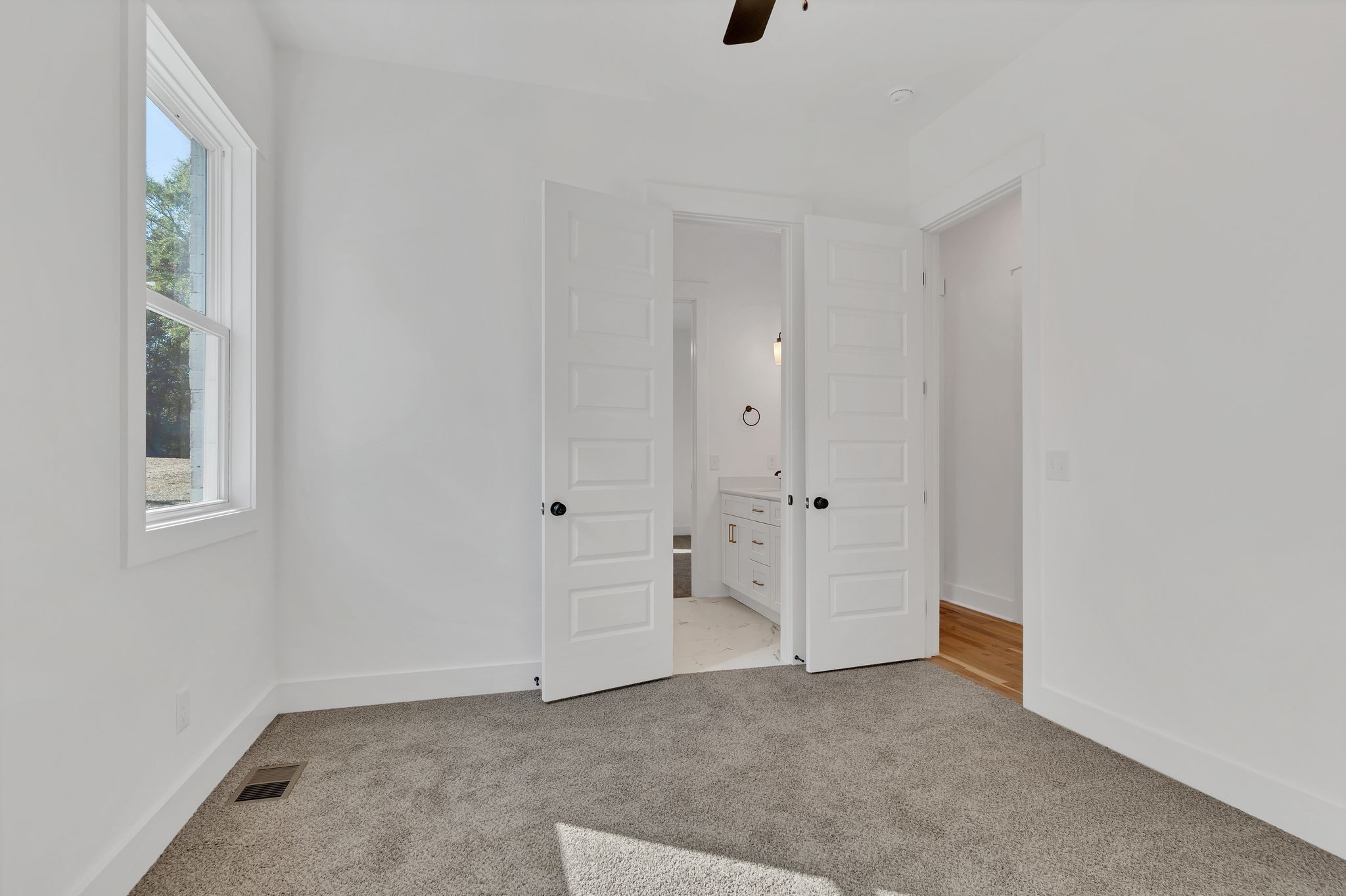 1000 Hogans Branch Rd, Hendersonville, TN, 37075, USA, 4 Bedrooms Bedrooms, ,4 BathroomsBathrooms,Residential,Contingent,1000 Hogans Branch Rd,3226043
