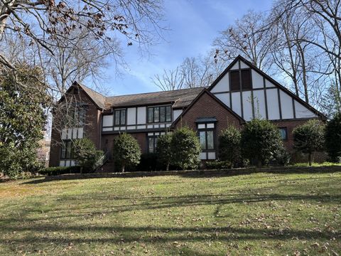 707 Lakeland Dr McMinnville TN 37110