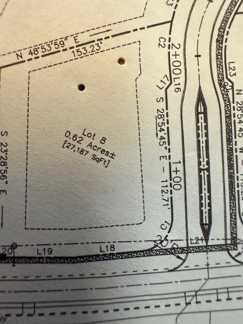 8 Country Club Dr