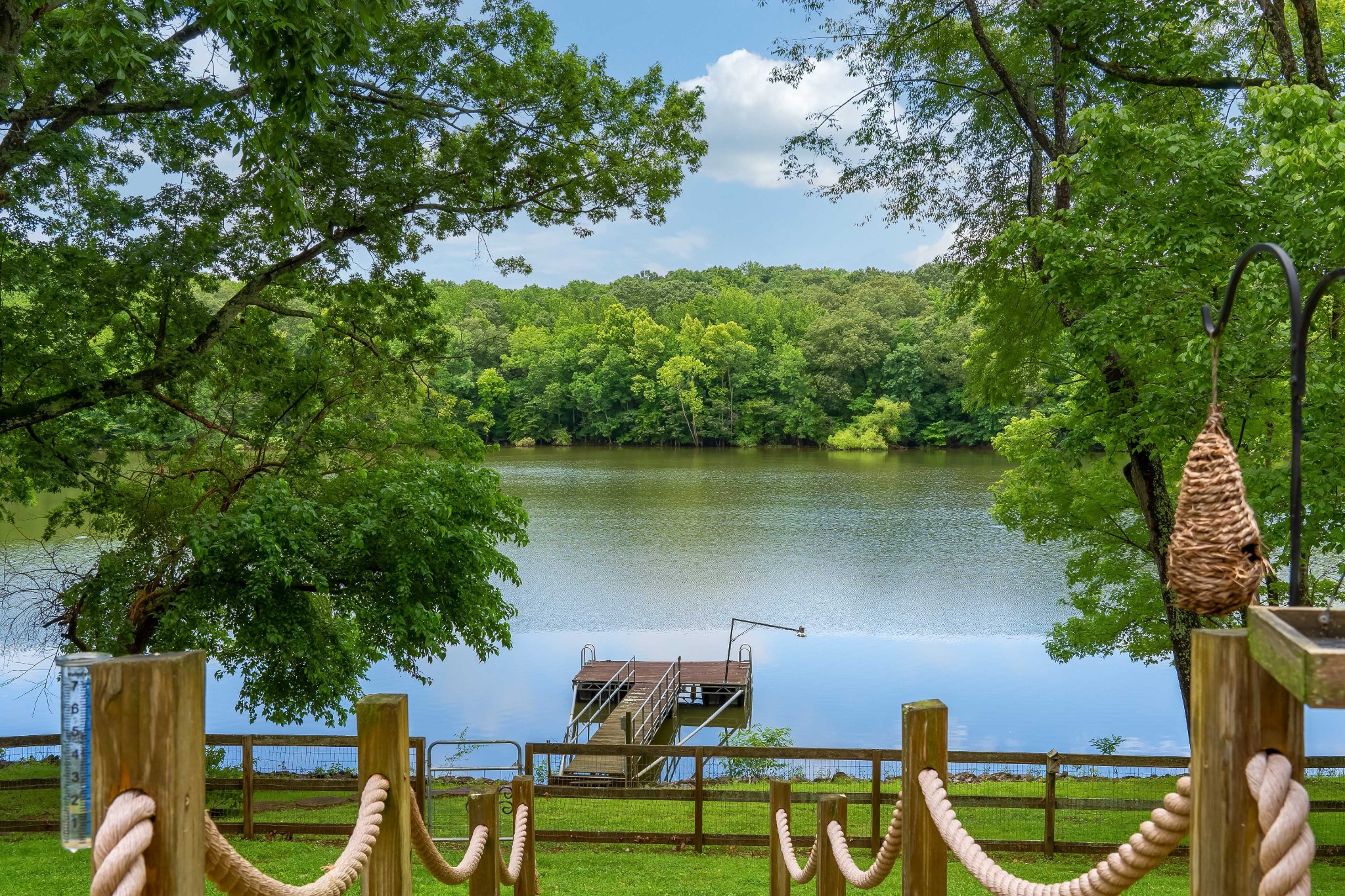 554 Hickman Shores Rd