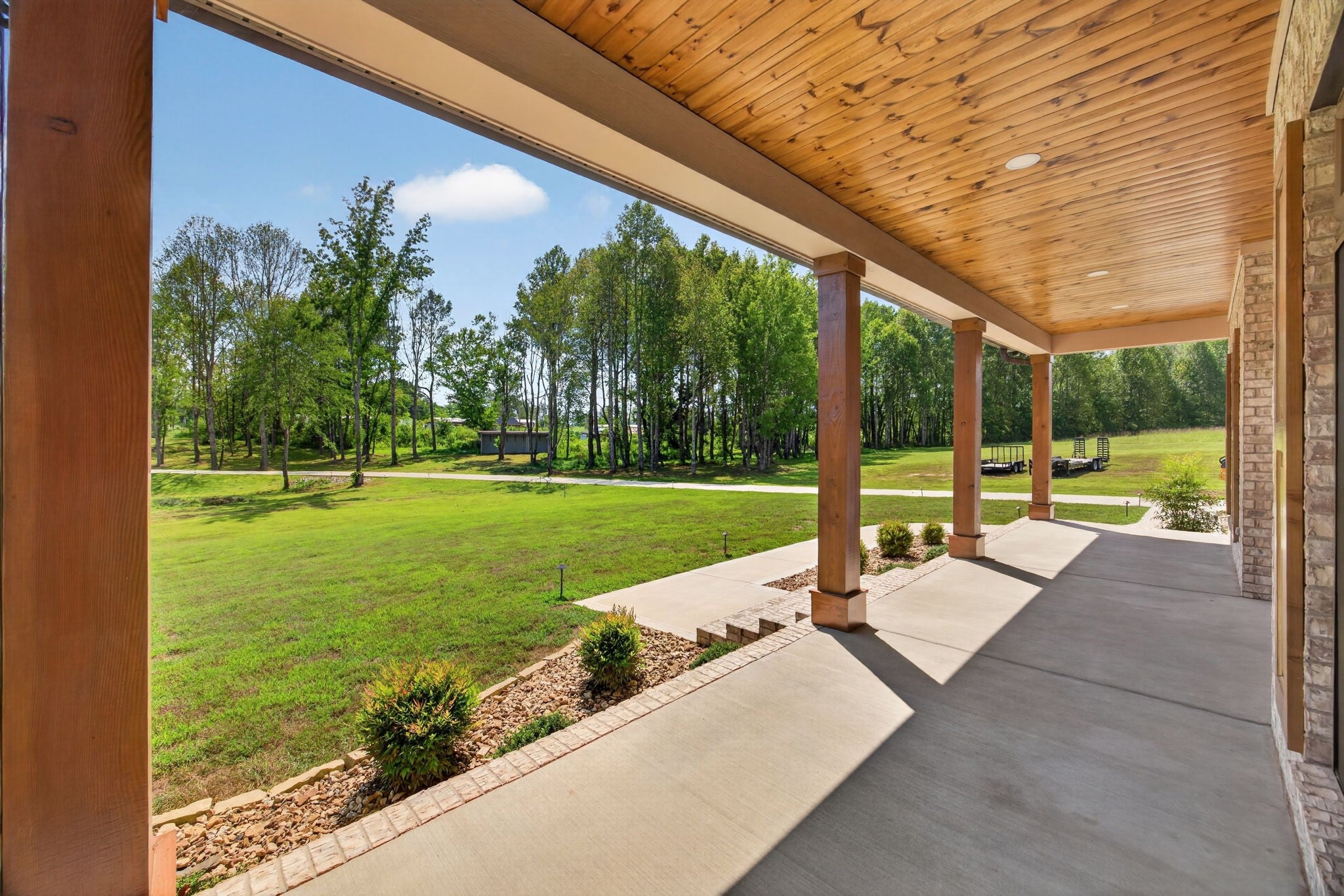 4197 Cowan Rd