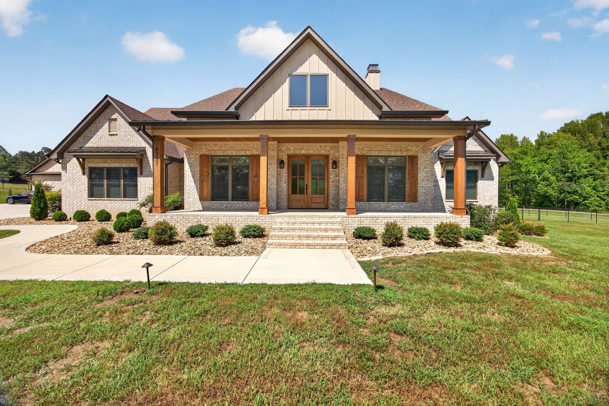 4197 Cowan Rd