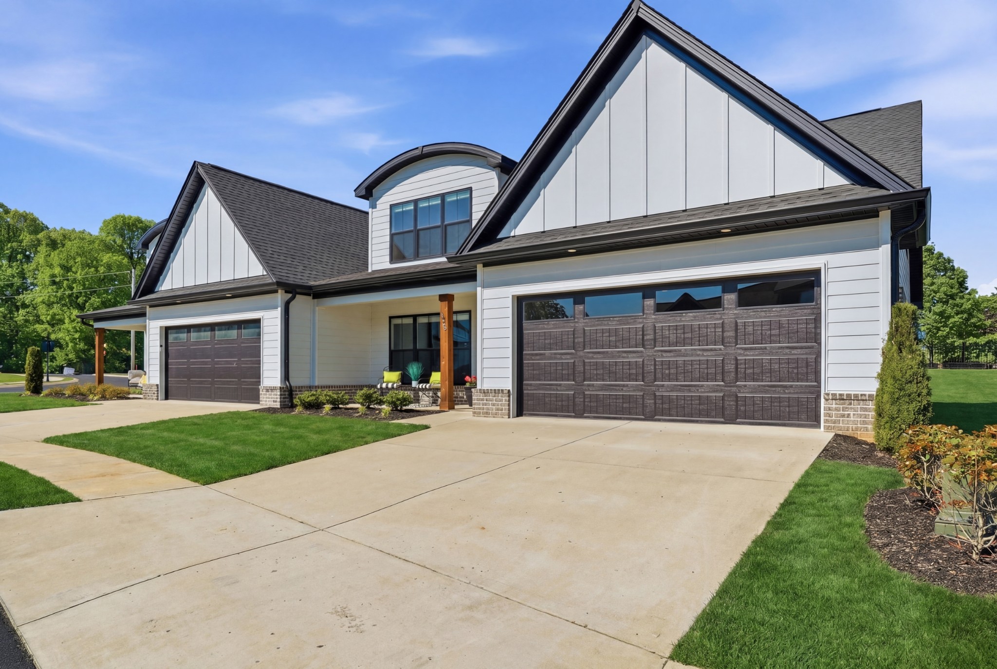 1056 Malinda Ln