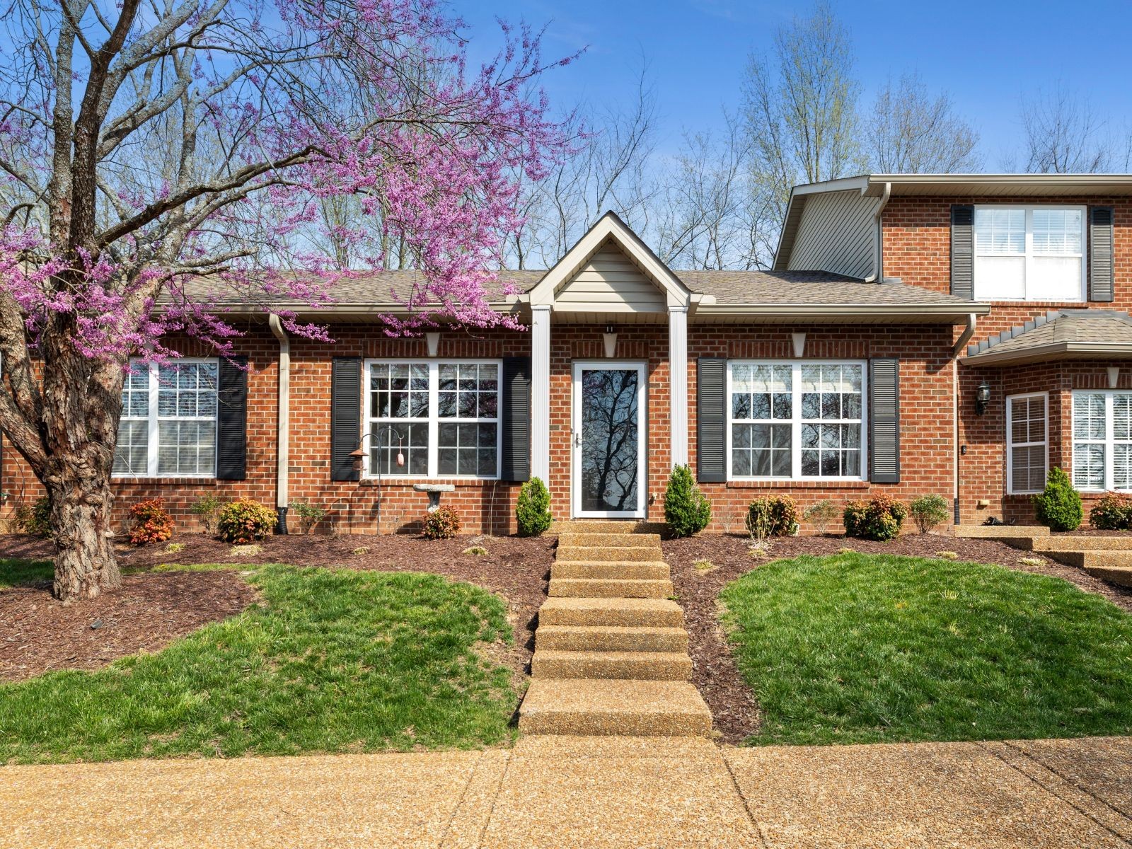 904 Cashmere Dr