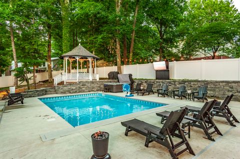 1505 Newmans Trl Hendersonville TN 37075