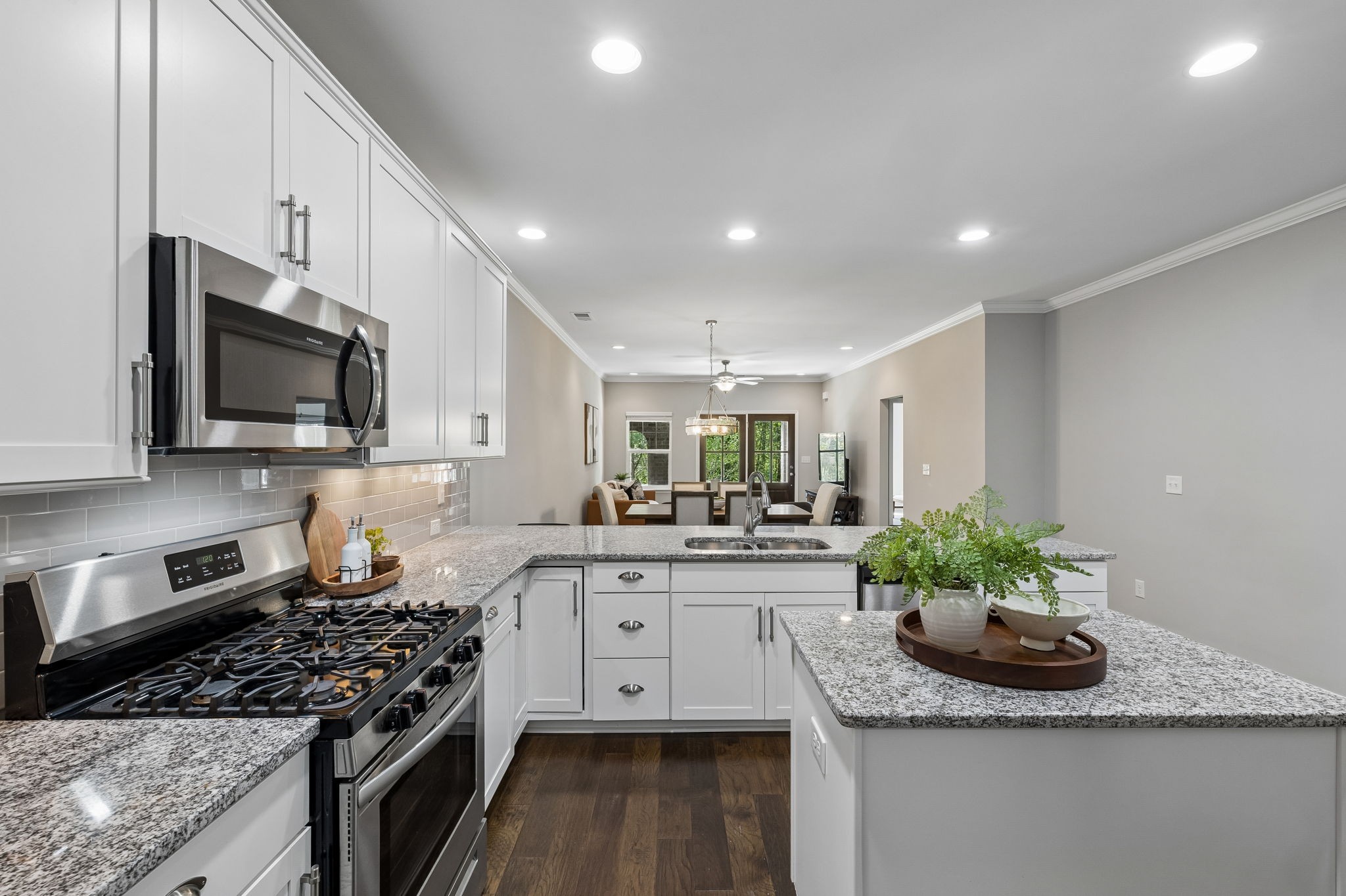 3023 Moultrie Cir