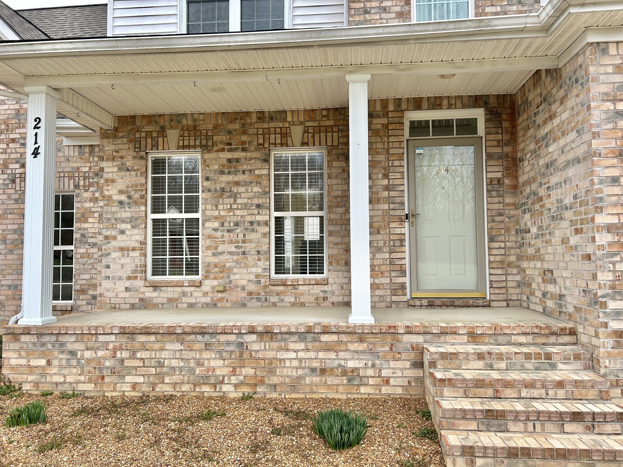 214 Mitchell Ln